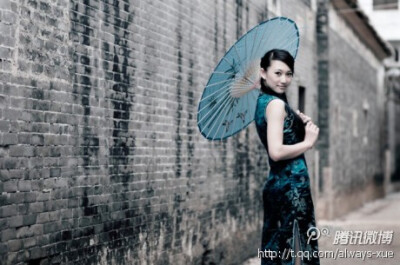 一场红尘恋，一份千年缘，几缕隔岸相思，隐逸了多少楼台旧梦？