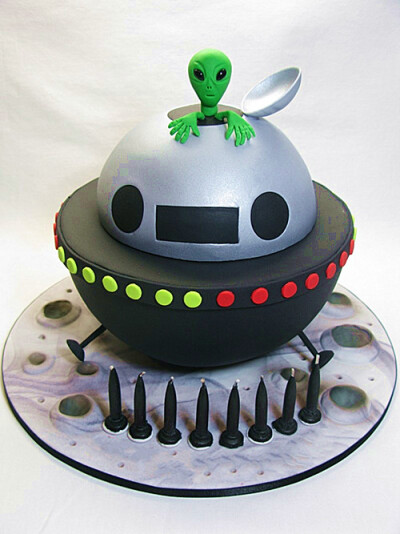 UFO Cake