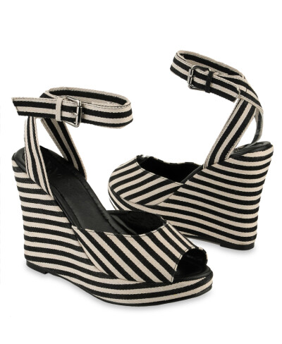 FOREVER21|Striped Platform Wedges