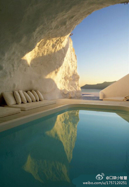 希腊 圣托里尼的天然游泳池