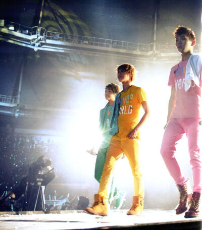 SHINee World