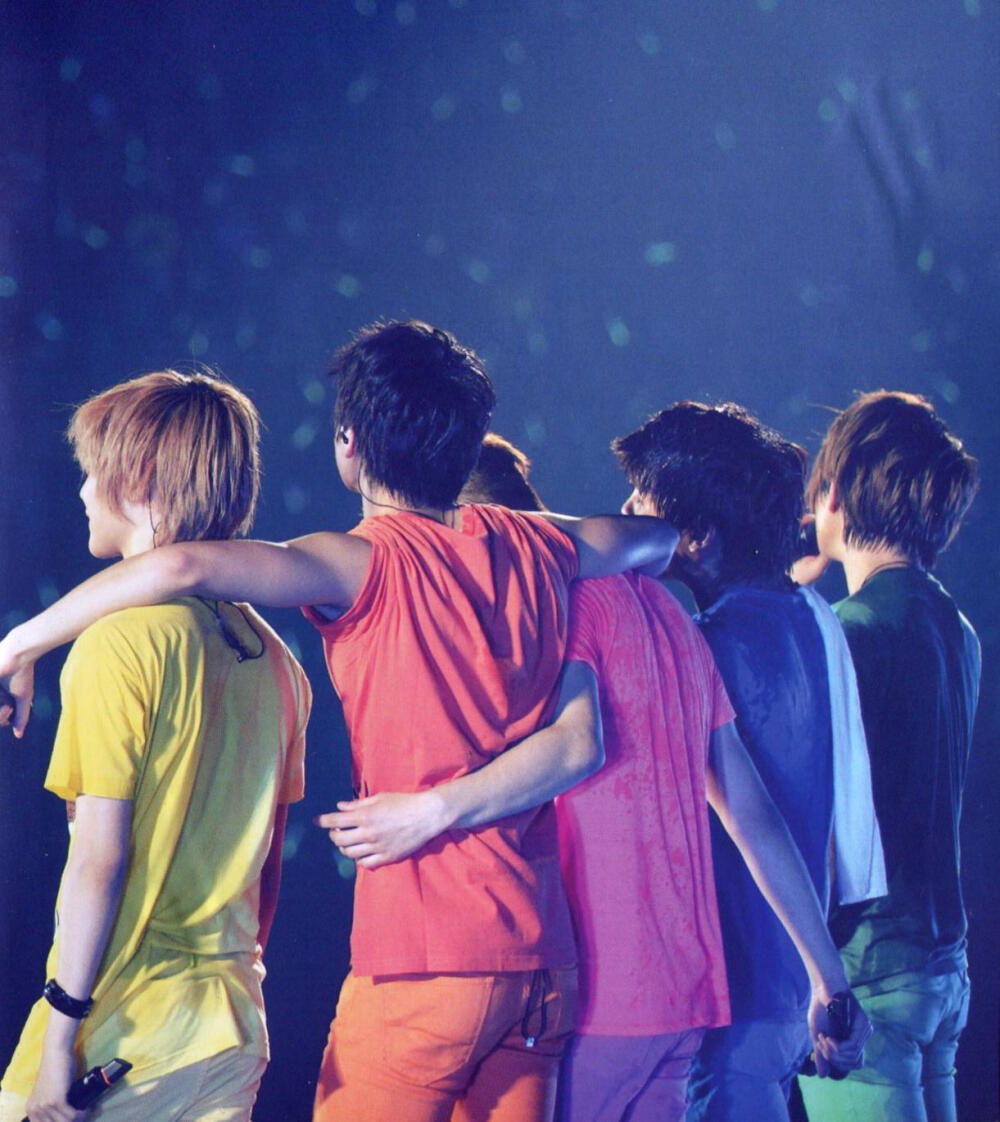 SHINee World