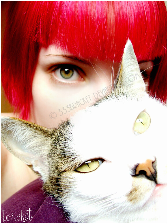 瞳孔颜色一样哈