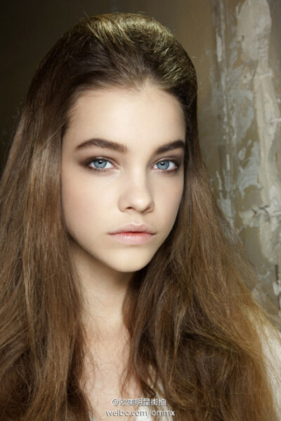 芭芭拉·帕尔文(Barbara Palvin)