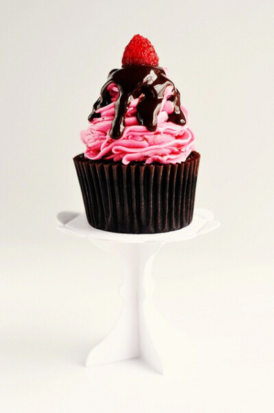 Dark Chocolate & Raspberry Buttercream Cupcake