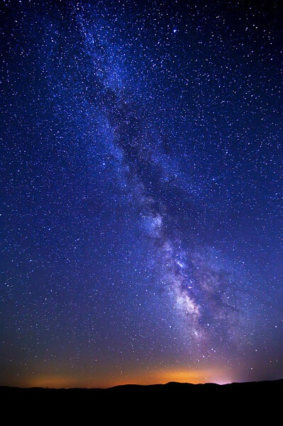 那年夏天，最灿烂。最寂寞的星空