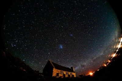 那年夏天，最灿烂。最寂寞的星空