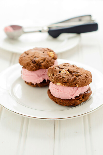 Raspberry Ice Cream Sandwich