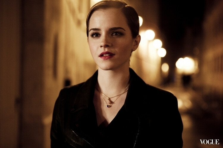 艾瑪華森Emma Watson代言蘭蔻Lancome香水Tresor Midnight Rose午夜玫瑰香氛依舊玩魔法 完整版廣告首度現身!