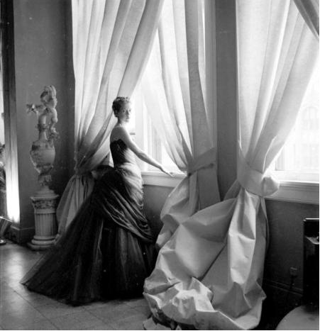 Mrs Charles James, 716 Madison Avenue, New York, 1955. Photographed by Cecil Beaton.