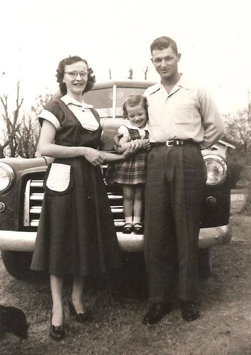 Cute family, 1952