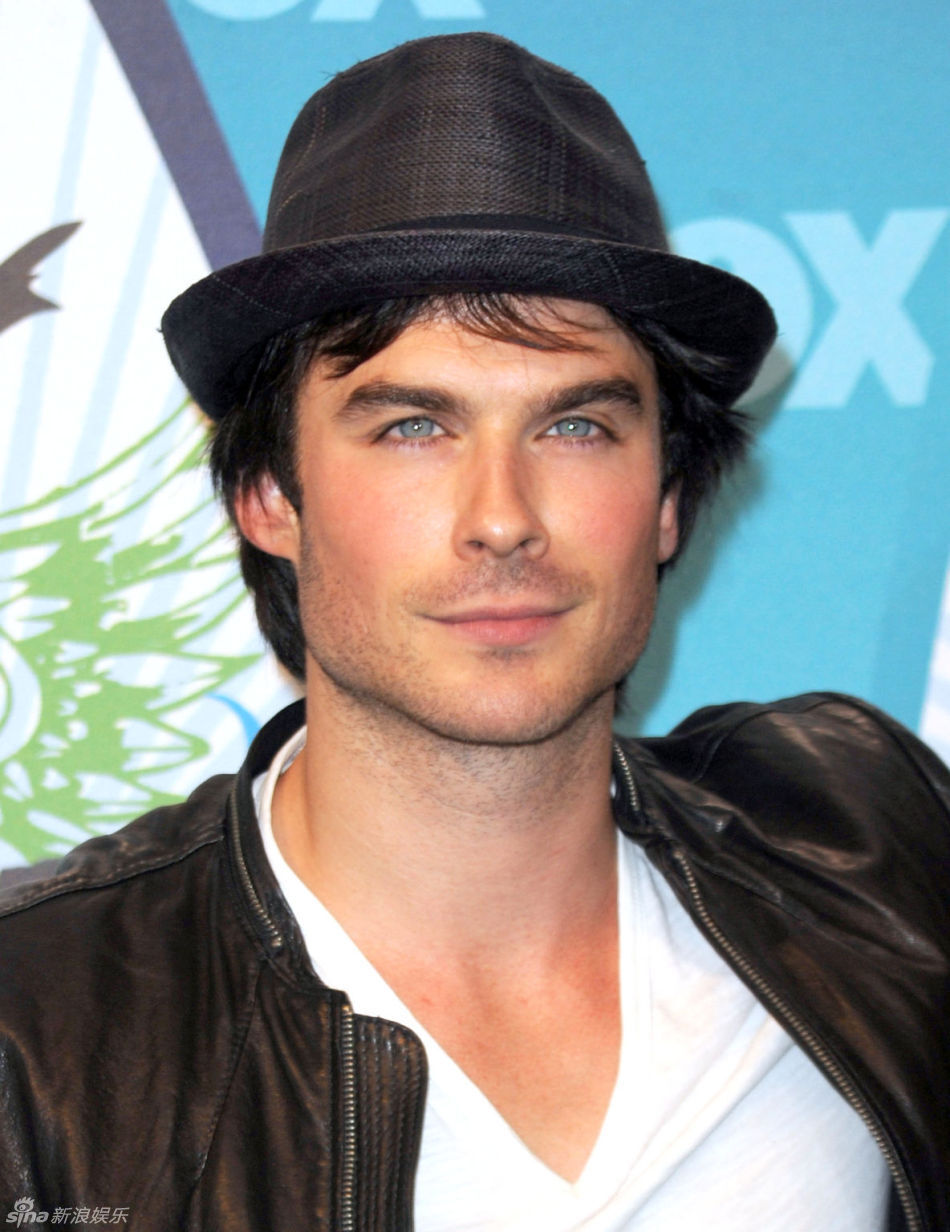 伊恩·萨默海尔德（Ian Joseph Somerhalder），美国男演员，最广为人知的经历是扮演美国广播公司悬疑类电视连续剧《迷失》的角色之一布恩·卡利斯尔（Boone Carlyle）?！段砣占恰废盗小锩伞と咄? id=