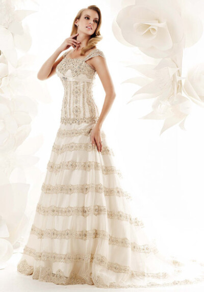 宫廷式的婚纱感觉