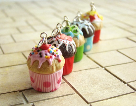 Cupcake Pendant