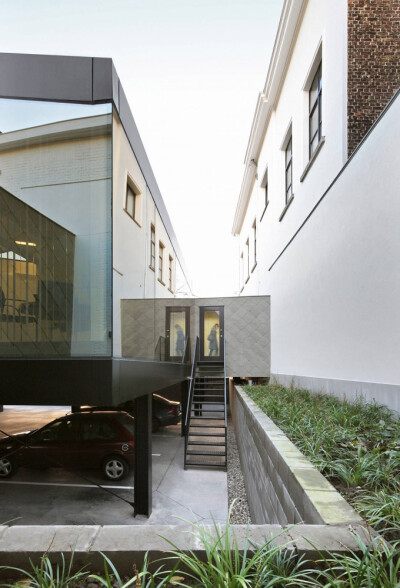 Bank Office / Dierendonck blancke Architecten © Filip Dujardin