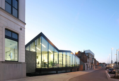 Bank Office / Dierendonck blancke Architecten © Filip Dujardin