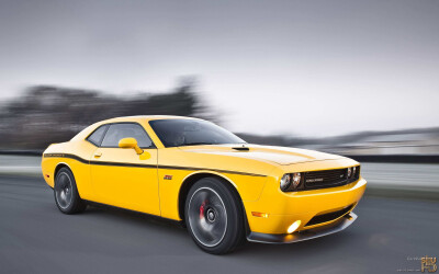 道奇Dodge Challenger SRT8 392