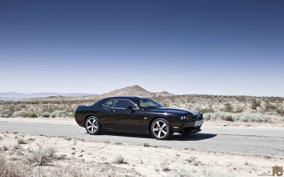 道奇Dodge Challenger SRT8 392