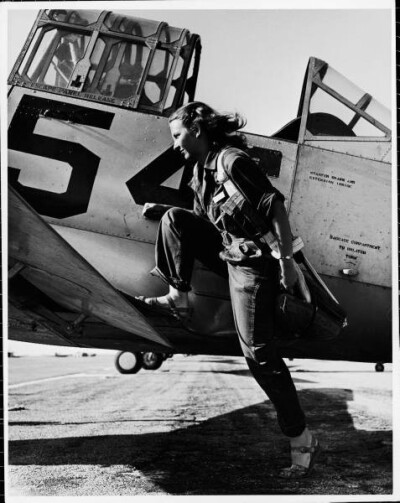 Female pilot of the US Women's Air Force Service, 1943. Photo by Peter Stackpol