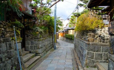 京都 祗园 石塀小路。这样的风景多静好。