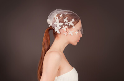 BLUSHING BUTTERFLY VEIL