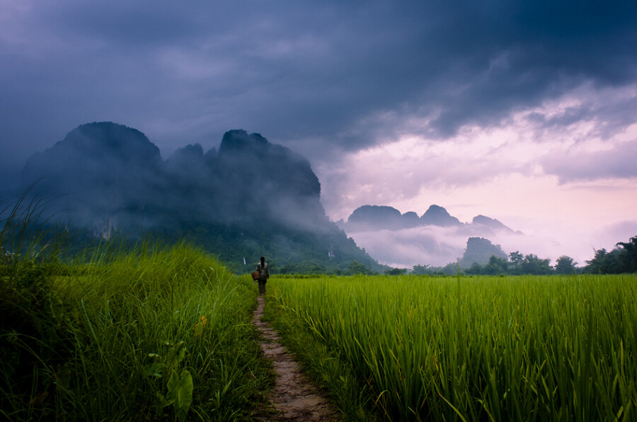 宁静致远山水画风景壁纸