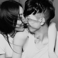 关于爱情，关于风带过的香气。