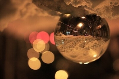 不是每一次努力都会有收获，但是，每一次收获都必须努力，这是一个不公平的不可逆转的命题。------【张爱玲】