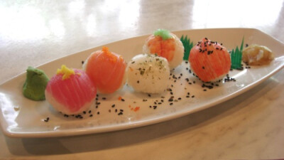 Temari Sushi Ika, maguro, sake, ebi and kani balls stuffed with crunchy salmon bits thanks for submitting, kdgb91!