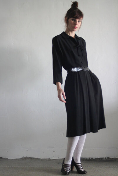 1940s Rayon Dress . Peter Pan Collar . Pussy Bow . Black Cocktail Gown . LBD