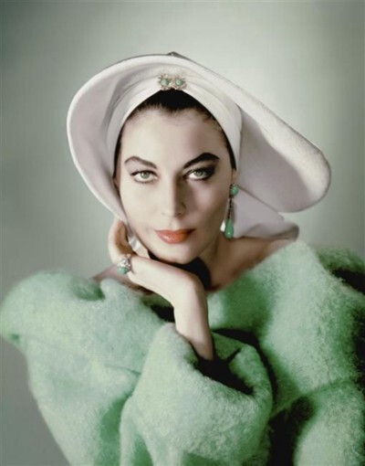 Sam Levin - Ava Gardner