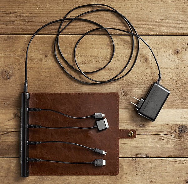 多用旅行充电器