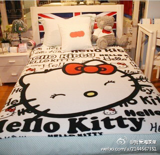  外贸原单~~hello kitty 竹纤维毯~~￥35－39~喜欢的看这里：http://t.cn/zOz3Lwe