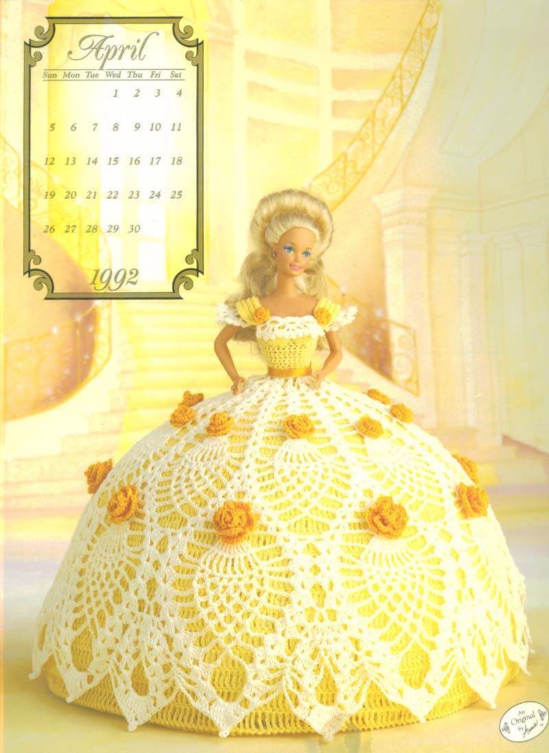 漂亮的芭比娃娃，她的美美衣可是钩出来的哦