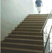 超酷的下楼梯方法！牛！