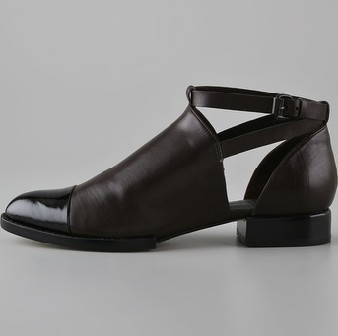 Alexander @Wang Julia Cap徐濠萦平跟造型平底鞋英伦vivi 298元 店铺链接：http://item.taobao.com/item.htm?id=12574692717&