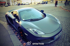 迈凯轮 MP4-12C