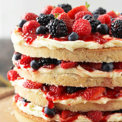 Vanilla Cake with Buttercream, Berries & Jam