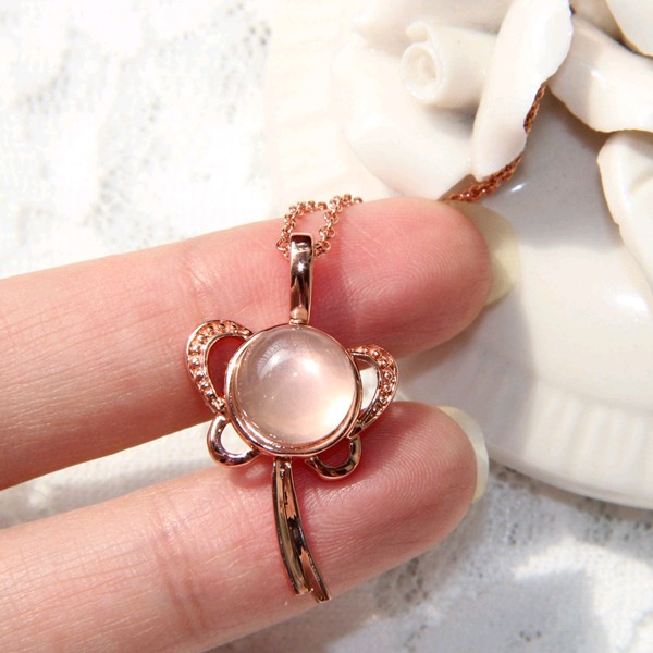 粉晶爱情吊坠http://item.taobao.com/item.htm?id=14150350531&