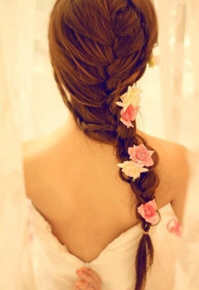 温馨浪漫的新娘发，喜欢~