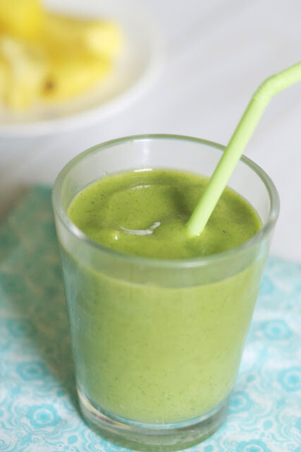 clean green smoothie.