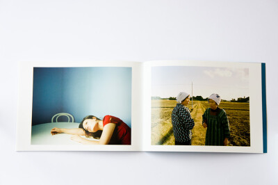 UKIYO Kanako Sasaki 日本摄影师Kanako Sasaki的个人作品集UKIYO（The Floating World 浮世）。Kanako Sasaki（佐佐木加奈子），日本摄影师。仙台人。在美国长大。大学学的是新闻，后来又学了摄影，2006年转入伦敦皇…