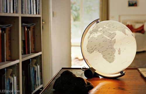 the earth LED lights Globe Lamp by Atmosphere Globemakers (3)