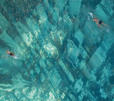全球变暖了 就在高楼大厦上游泳⋯⋯