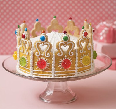 cookie crown cake