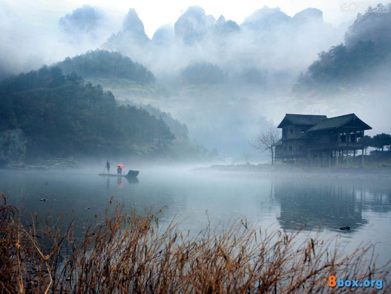 江南烟雨中