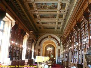  bibliotheque de 450 000 livres