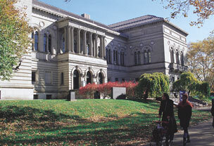 Just across the street from the University of Pittsburgh campus, the Carnegie Complex contains the region's main public library, a music hall, a fine arts museum, and a natural history museum