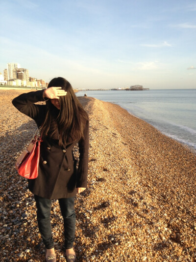 英国大部分都是石头滩..... 摄于 ：布莱顿