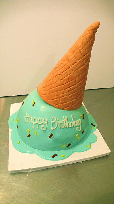 冰淇淋生日蛋糕